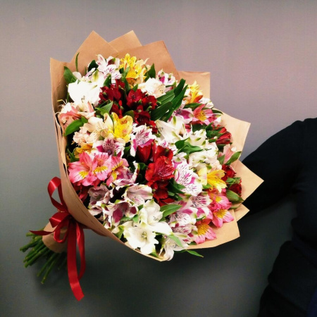 Букет_Яркая альстромерия