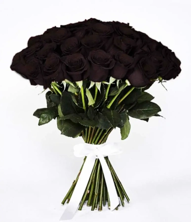 35 черных роз